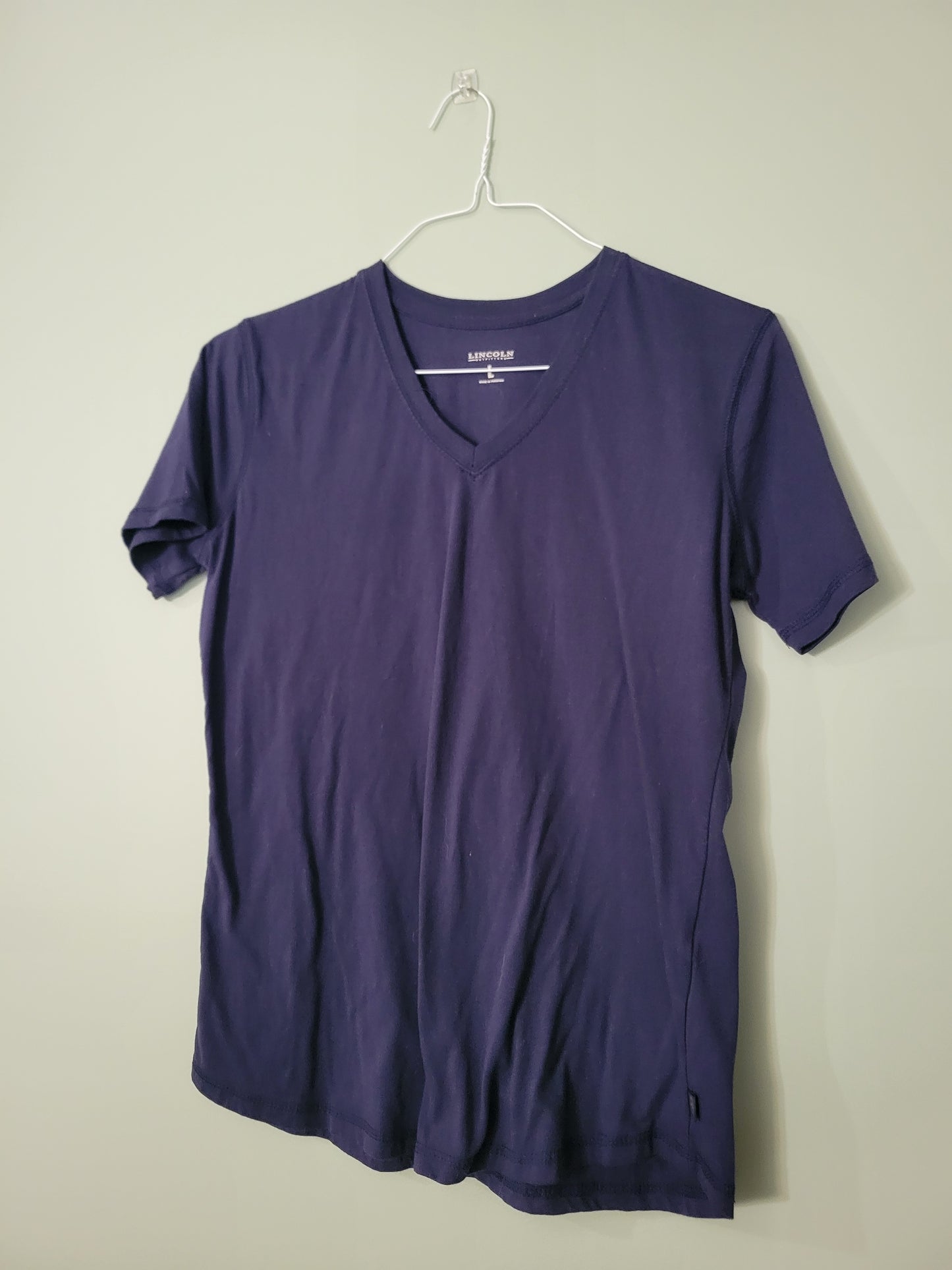 T-Shirt-Large