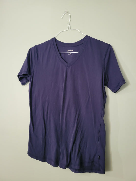 T-Shirt-Large